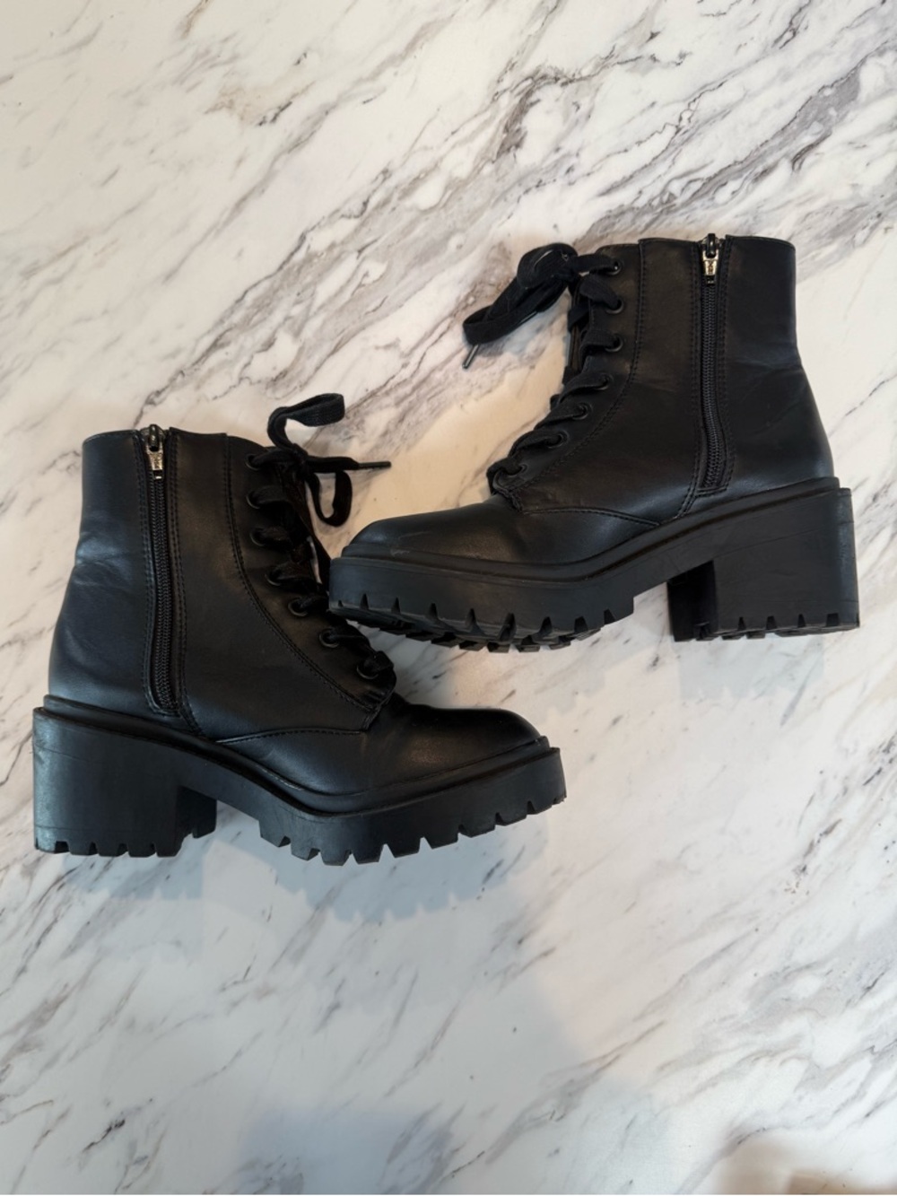 Universal Thread Black Lace-Up Platform Heel Ankle Boots